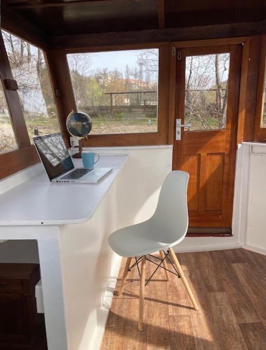Prague On Boat, Privat Pier, Free Parking Hotell Eksteriør bilde